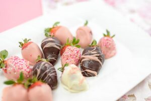 Chocolate dipped strawberries for Valentine's Day